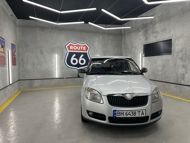 Skoda Fabia - фото 1