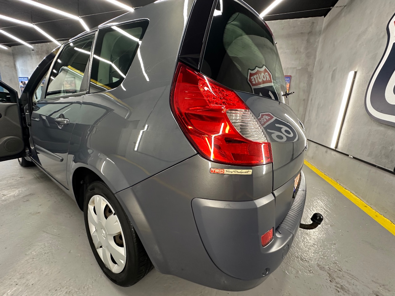 Renault Scenic - фото 17