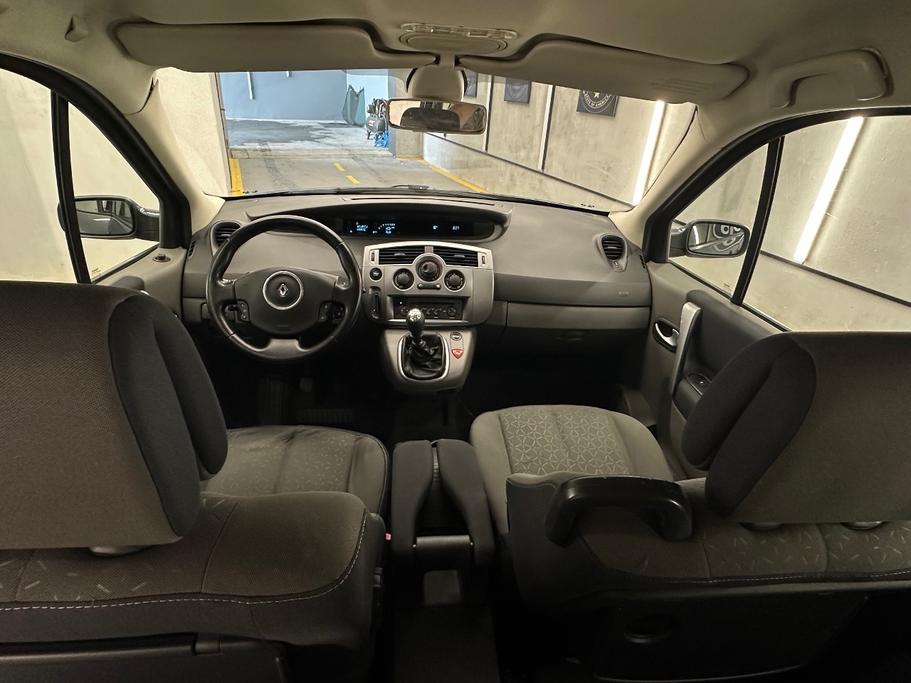 Renault Scenic - фото 19