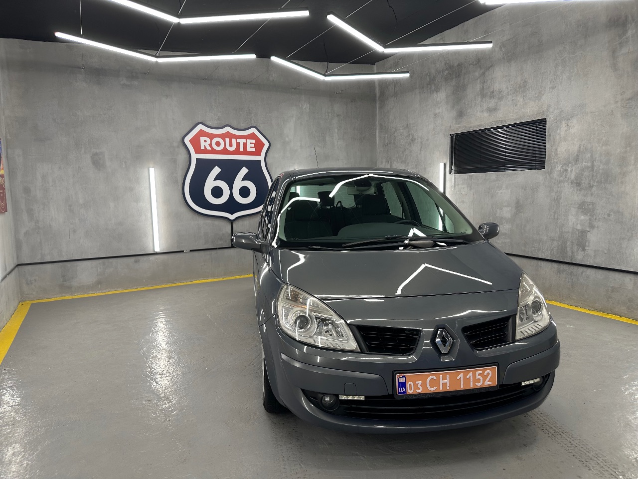 Renault Scenic - фото 1