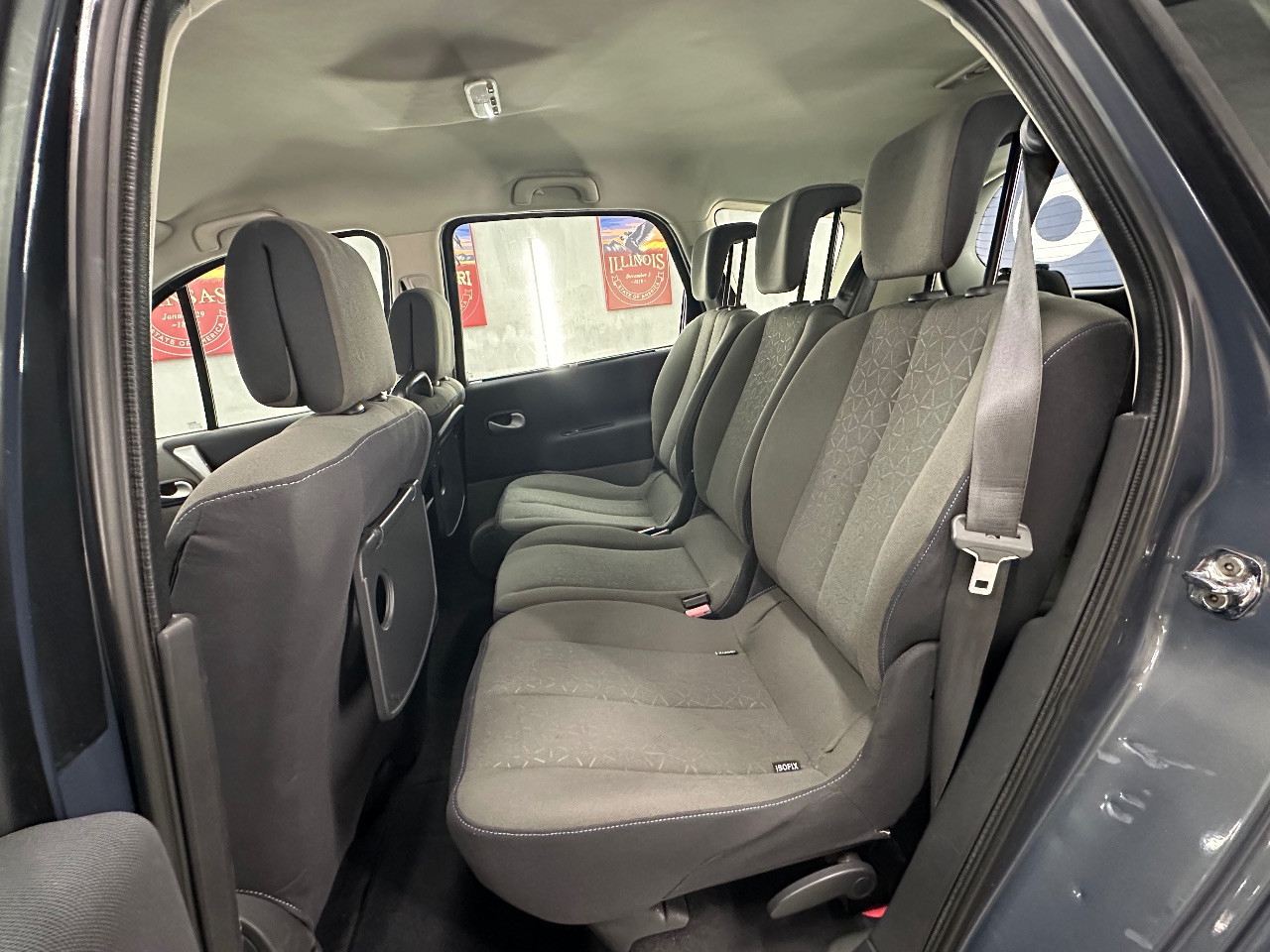 Renault Scenic - фото 16