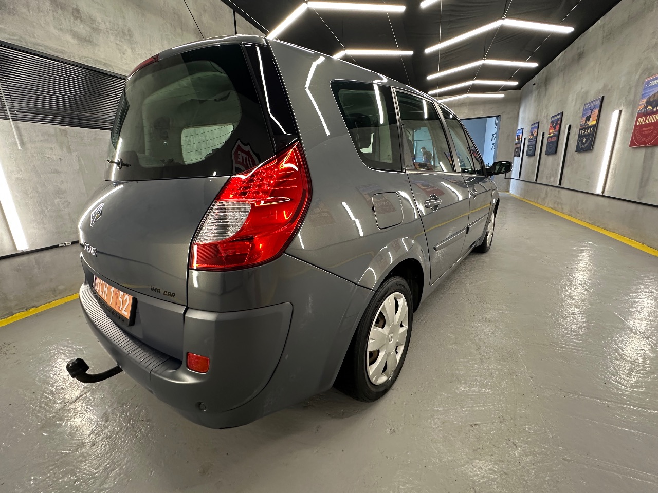 Renault Scenic - фото 6