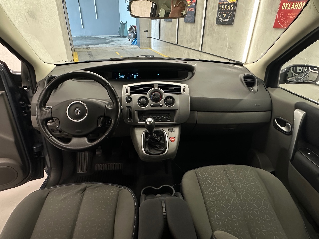 Renault Scenic - фото 14