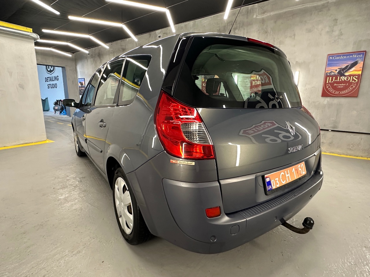 Renault Scenic - фото 9