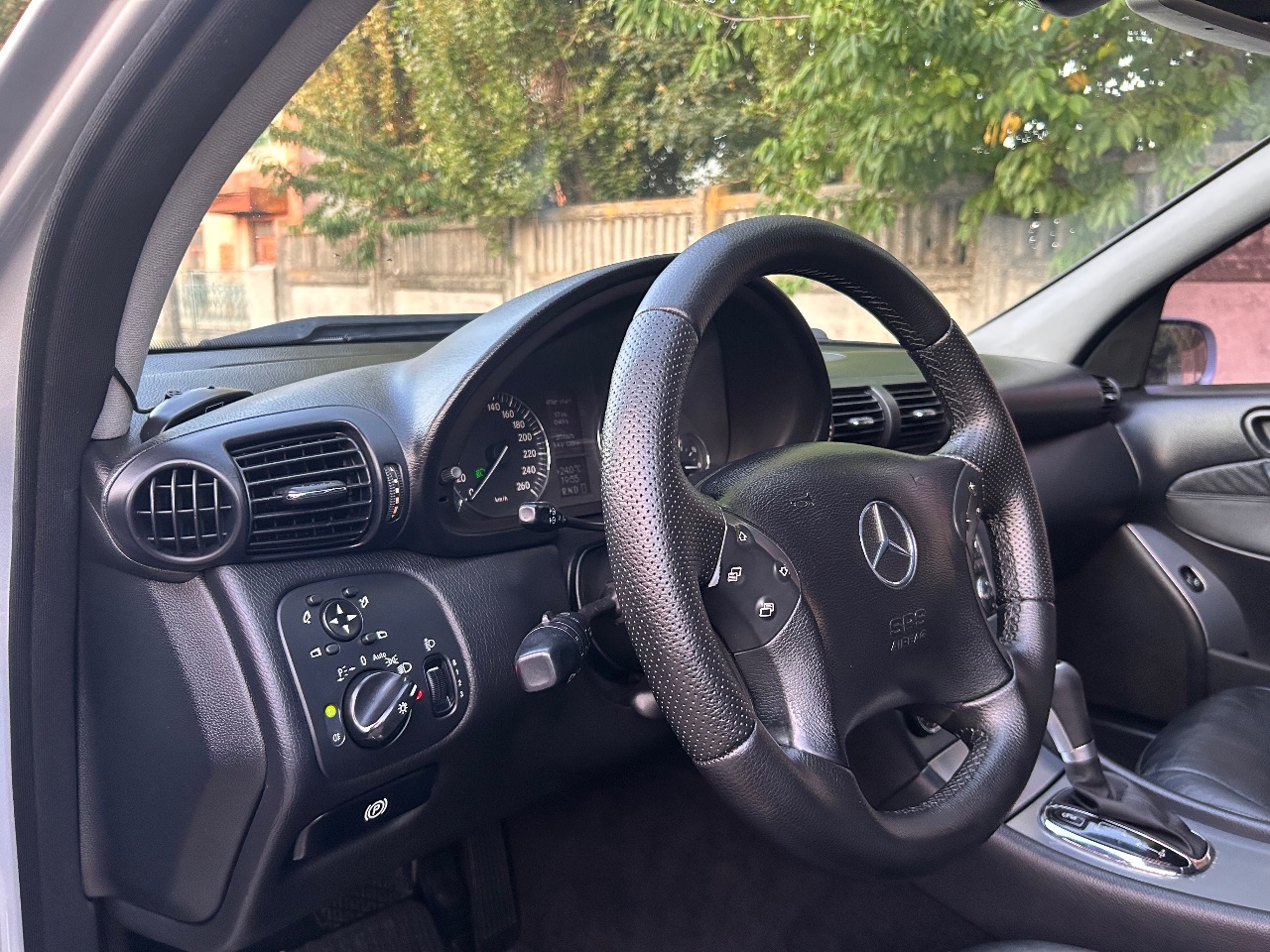 Mercedes-Benz C-Класс - фото 16