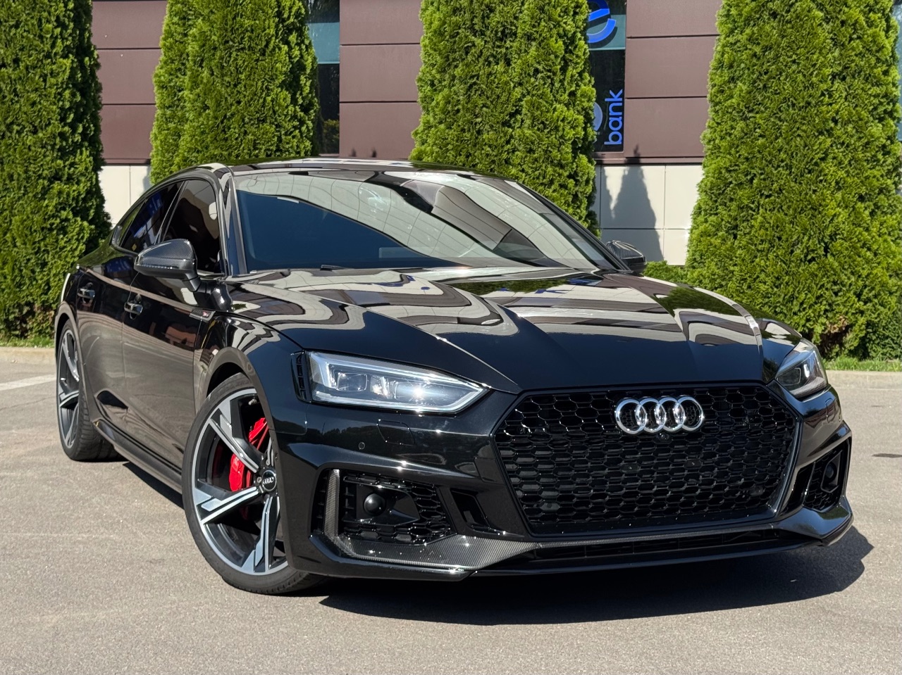 Audi RS 5 - фото 1