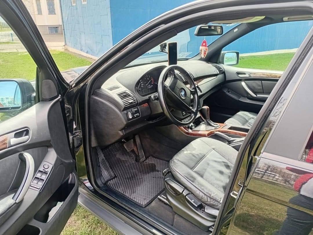 BMW X5 - фото 9