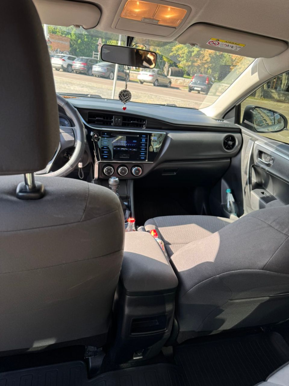 Toyota Corolla - фото 2