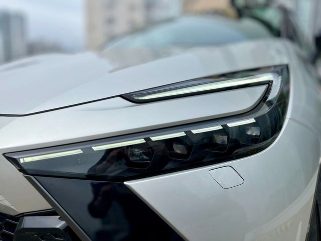 Toyota C-HR - фото 3