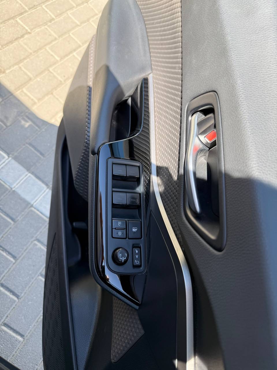 Toyota C-HR - фото 13