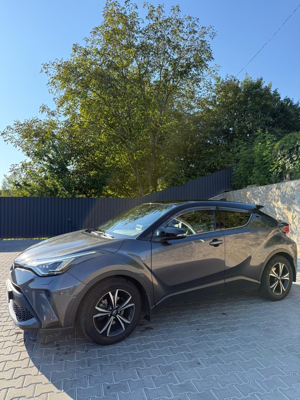 Toyota C-HR - фото 1