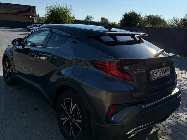 Toyota C-HR - фото 4