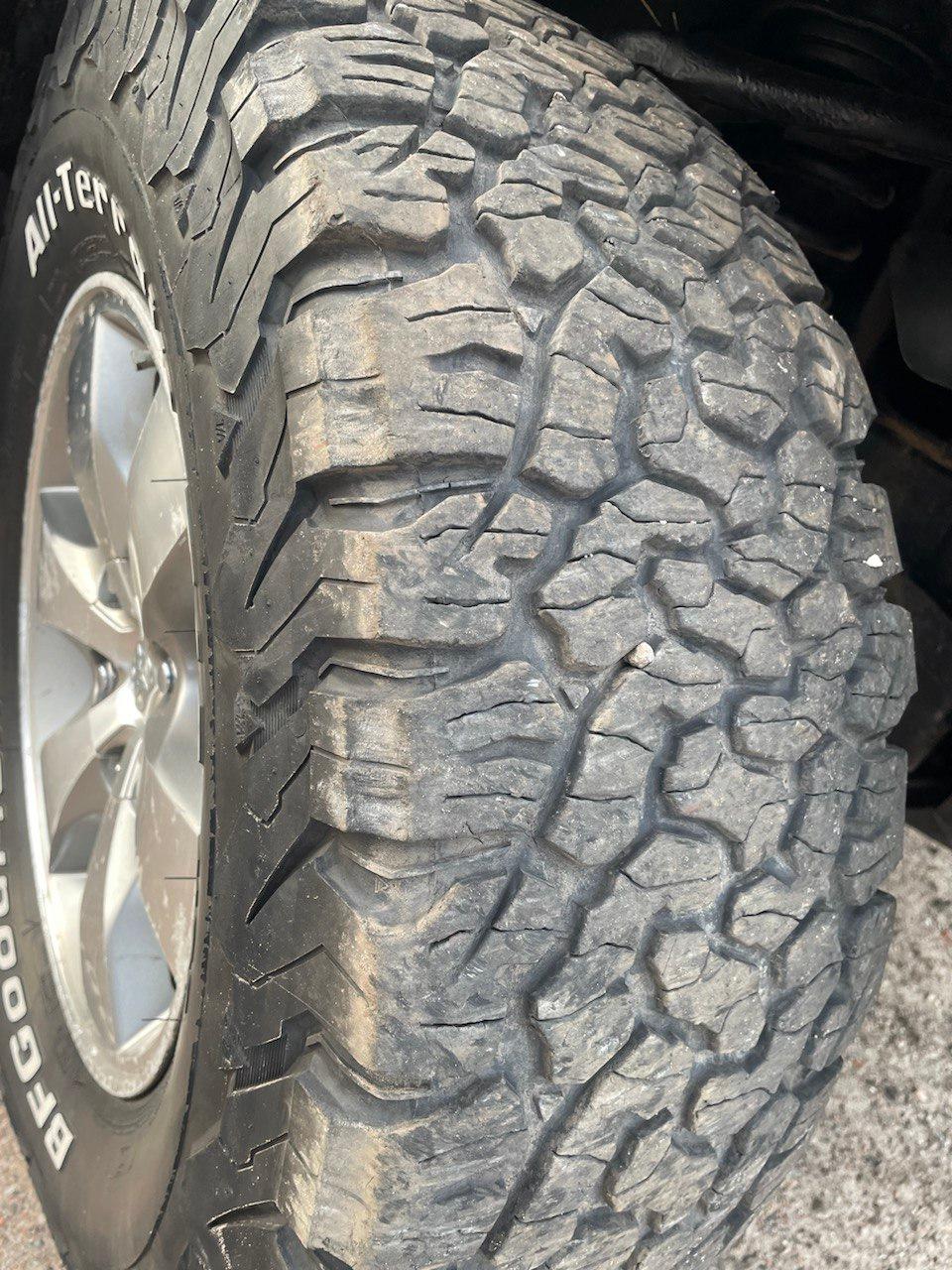 Toyota Fortuner - фото 11