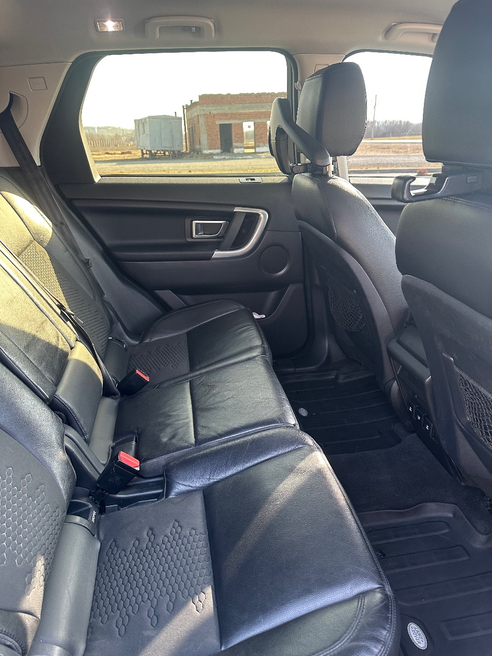 Land Rover Discovery Sport - фото 7