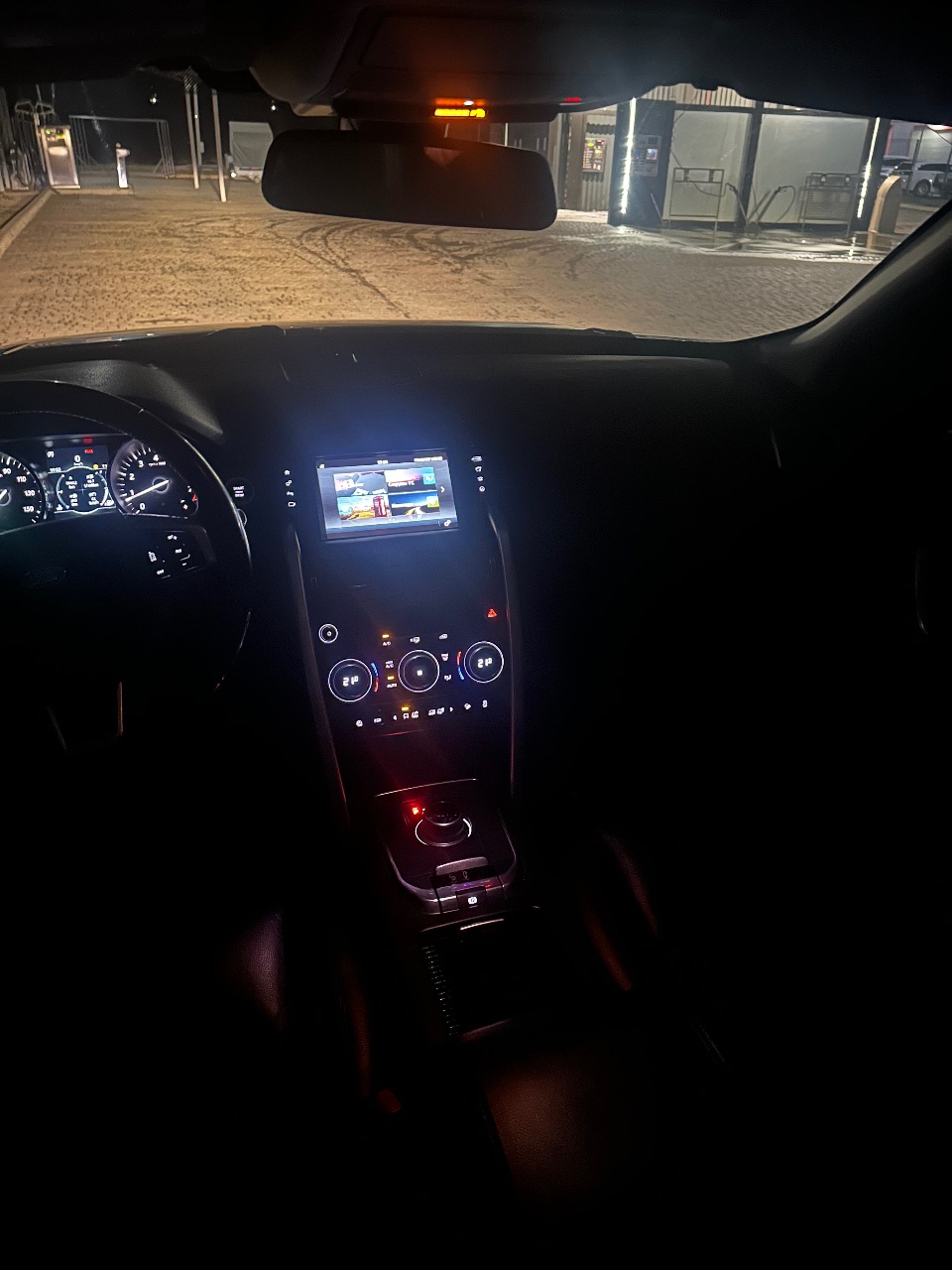 Land Rover Discovery Sport - фото 11