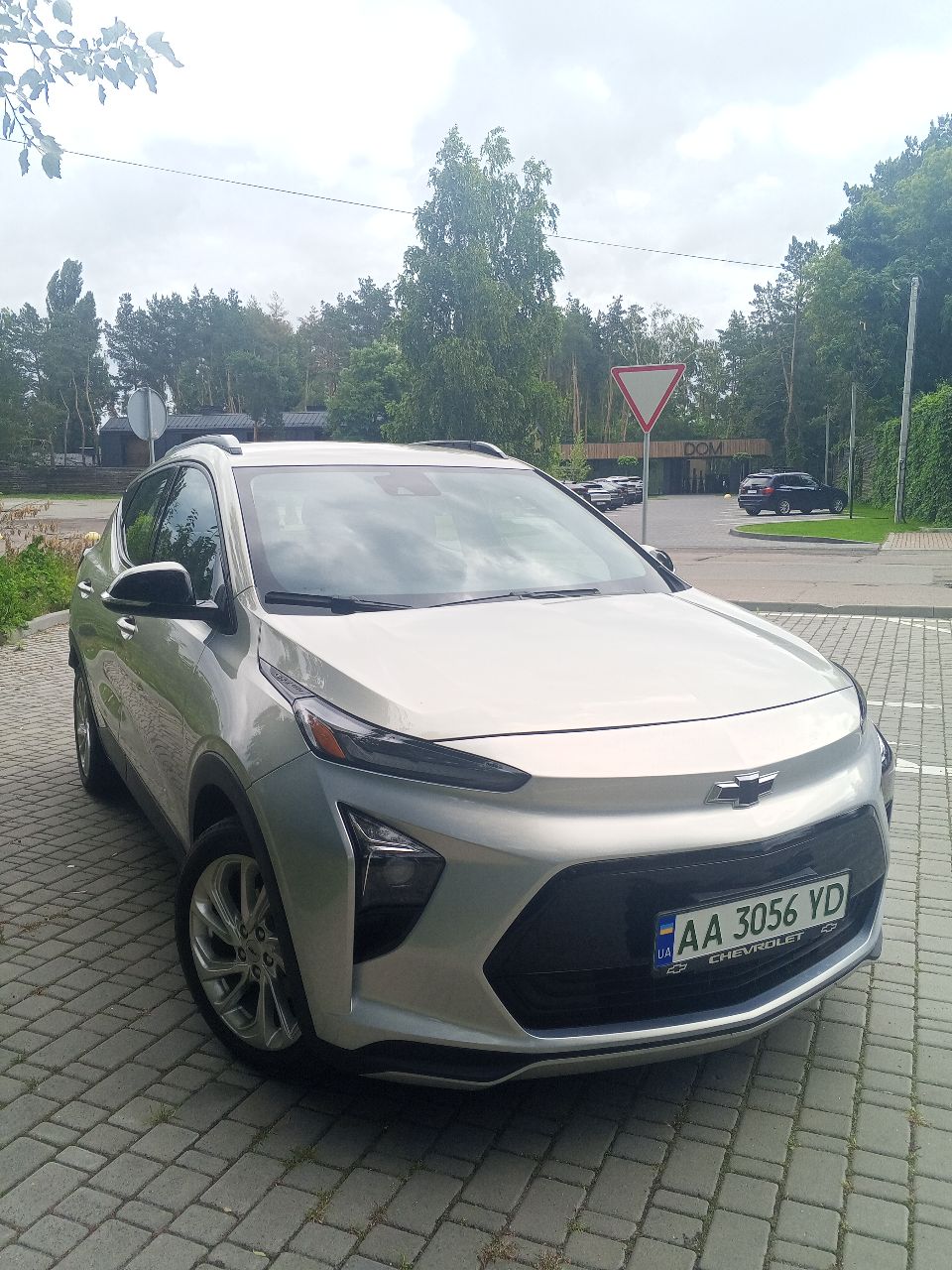 Chevrolet Bolt EUV - фото 1