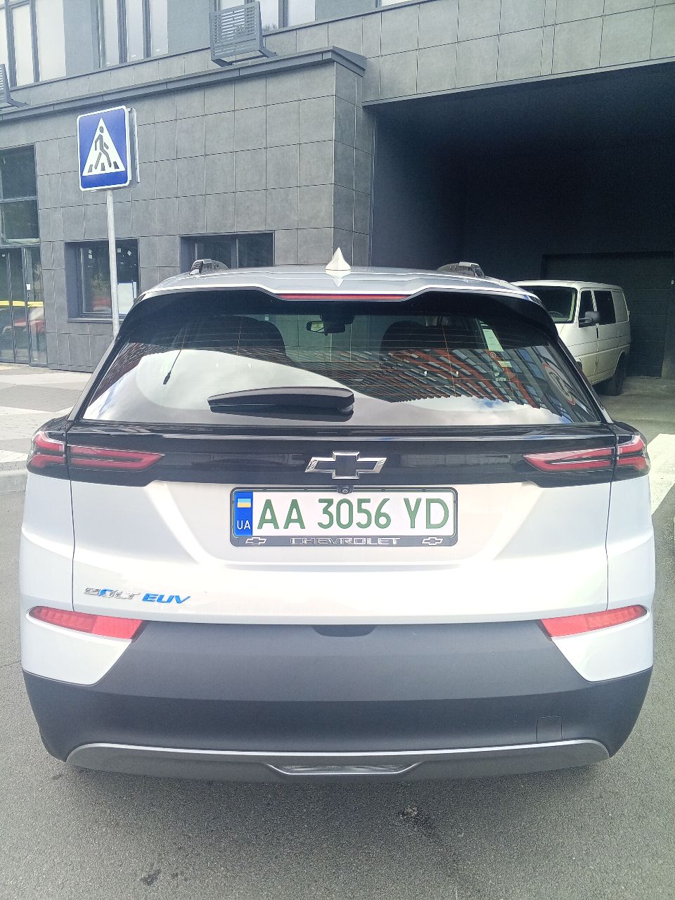 Chevrolet Bolt EUV - фото 5