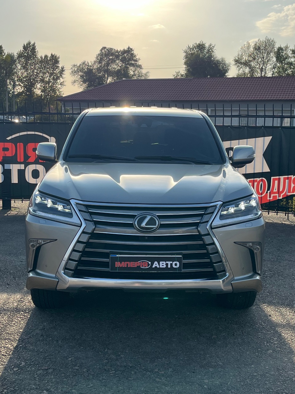 Lexus LX - фото 5