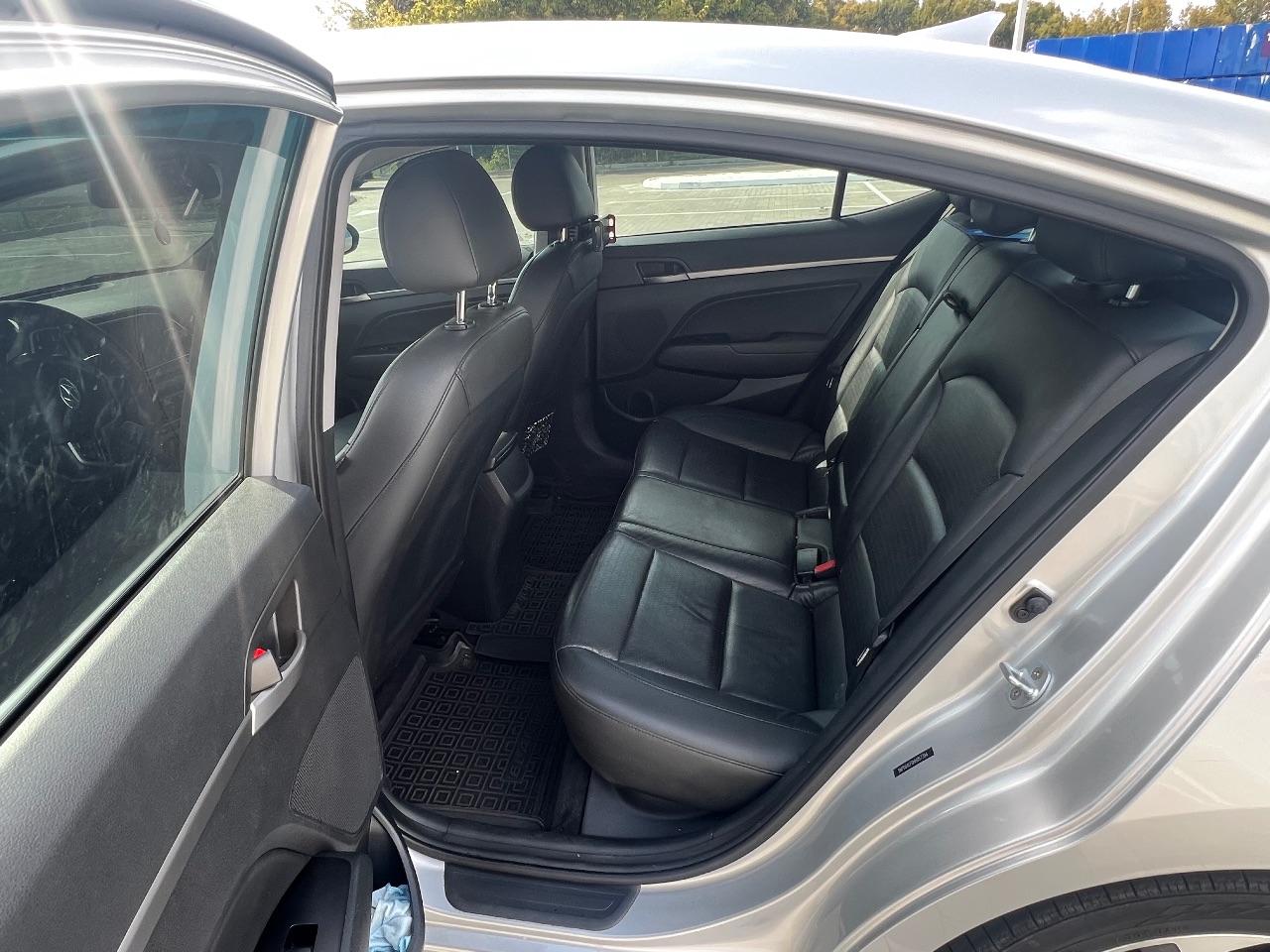 Hyundai Elantra - фото 8
