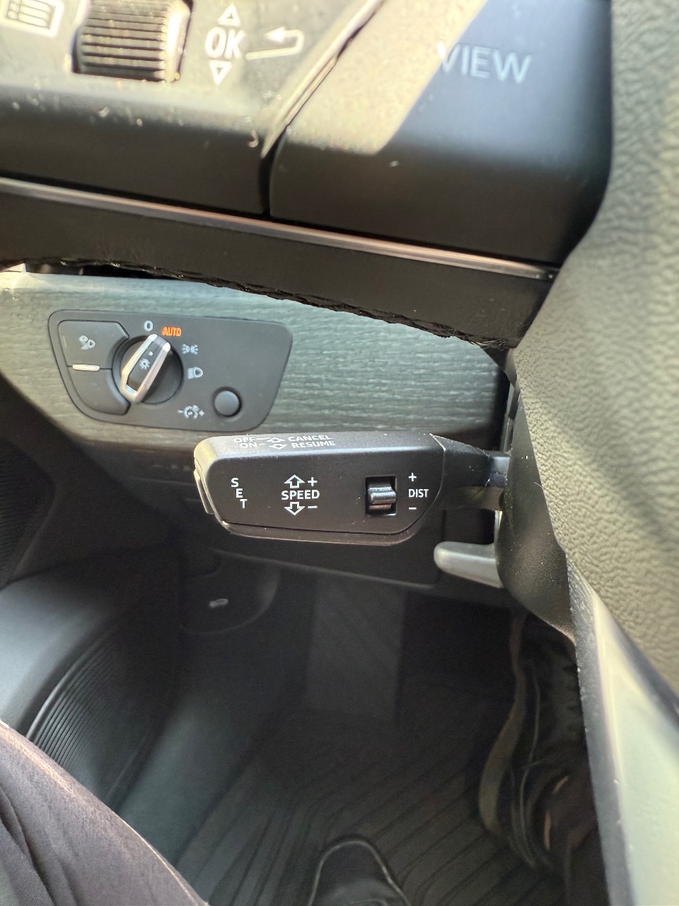 Audi A4 - фото 36