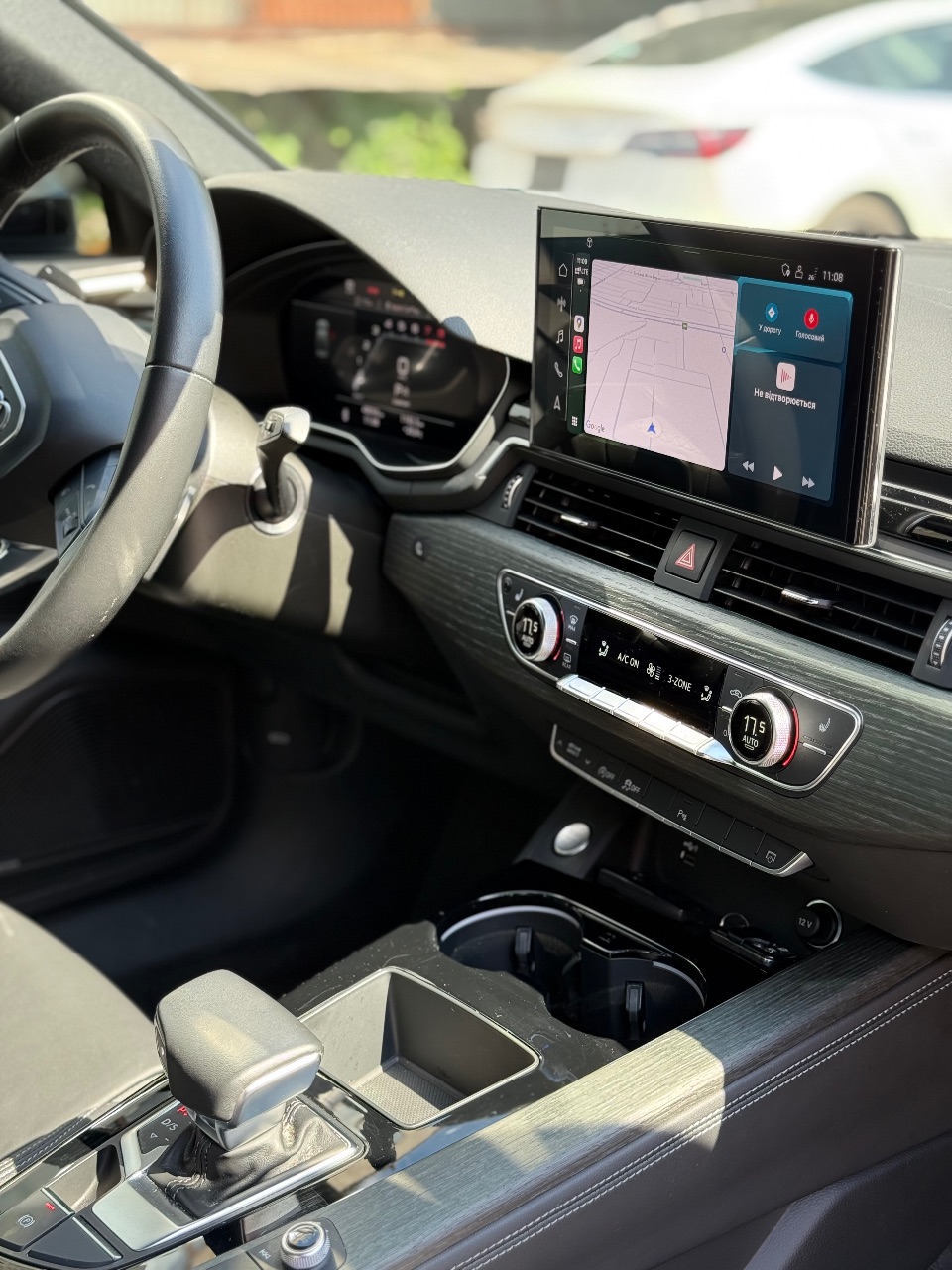 Audi A4 - фото 19