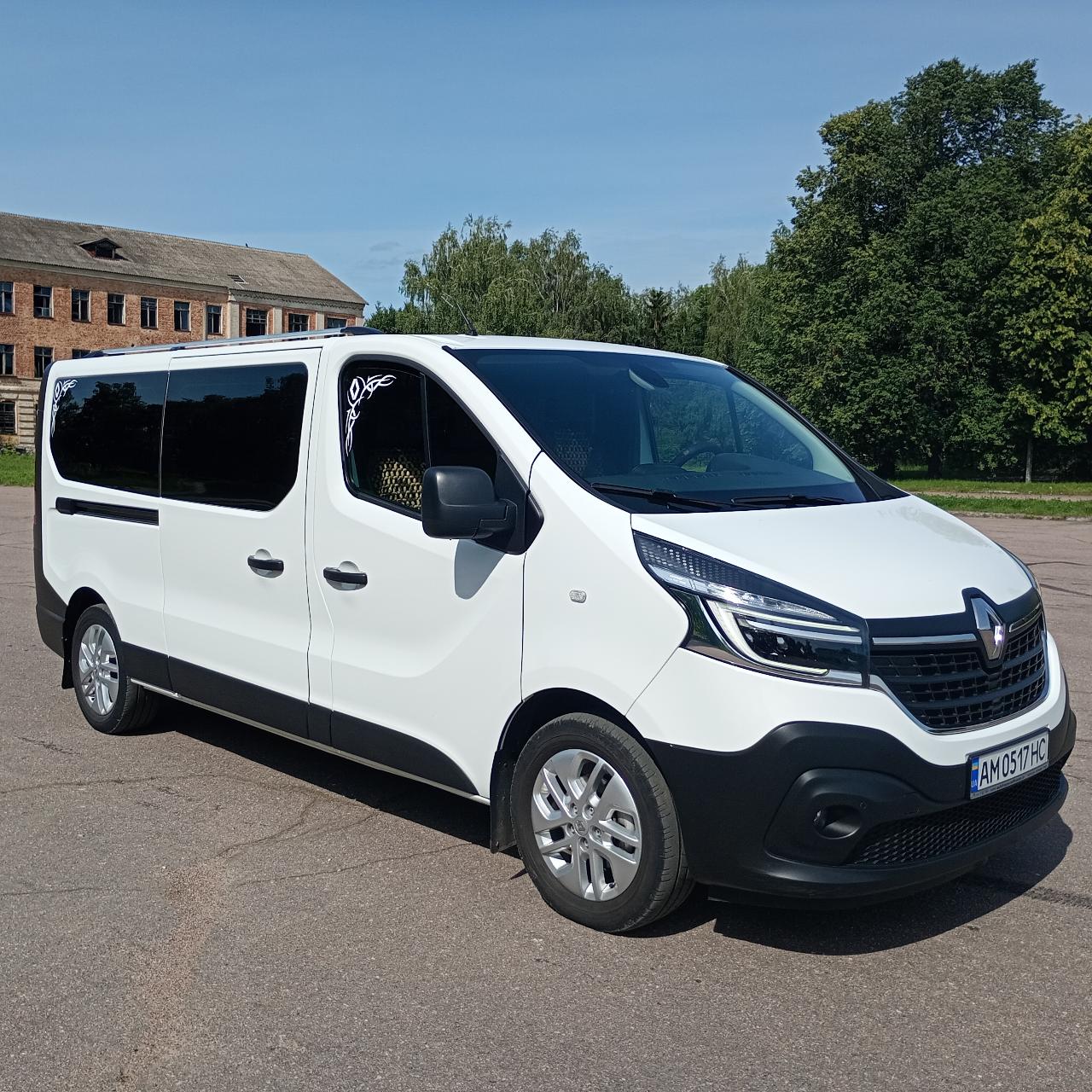 Renault Trafic - фото 9