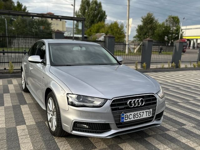 Audi A4 - фото 1