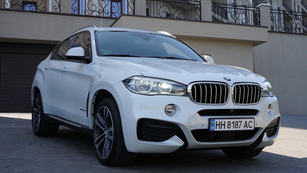 BMW X6 - фото 6