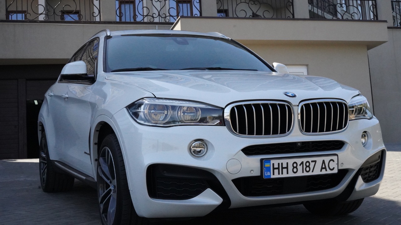 BMW X6 - фото 3