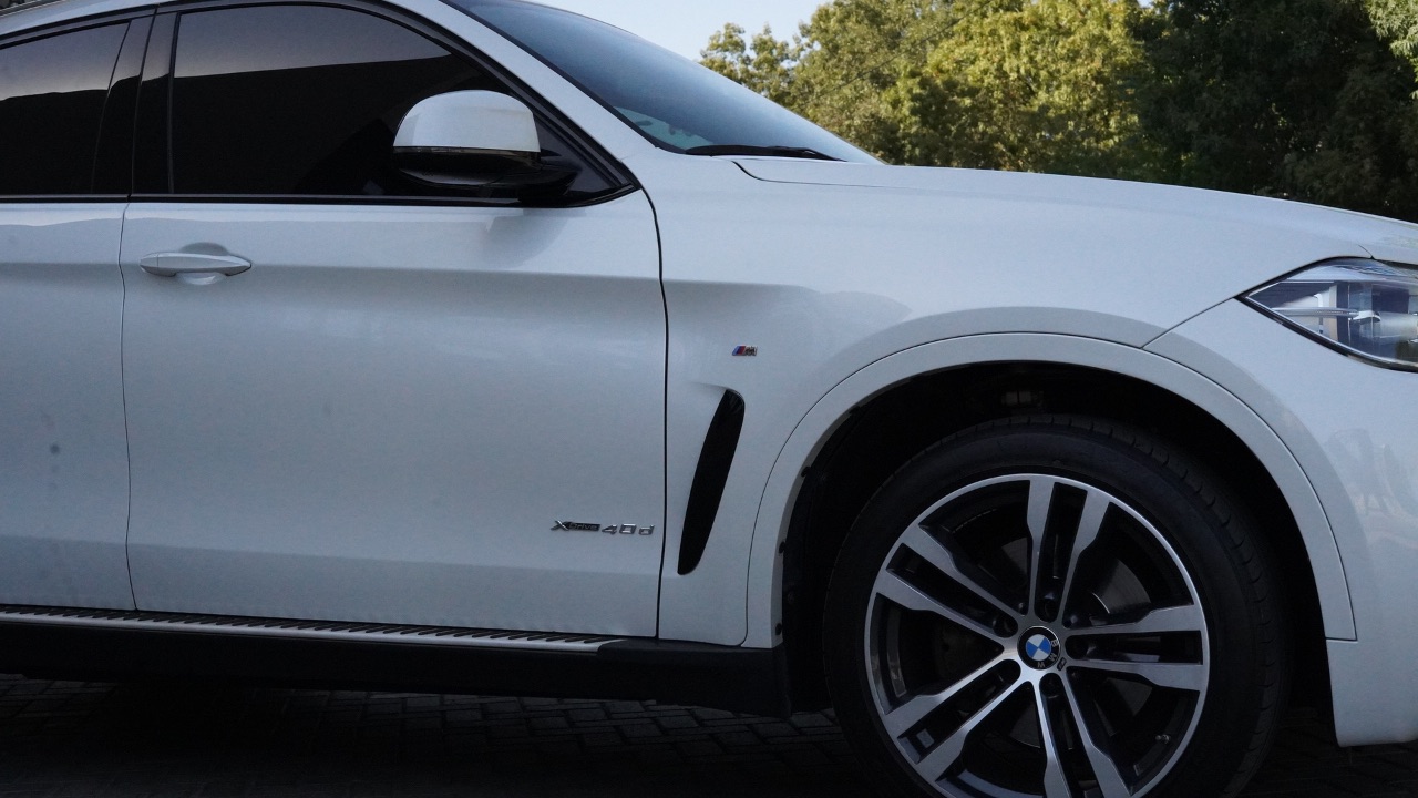 BMW X6 - фото 7