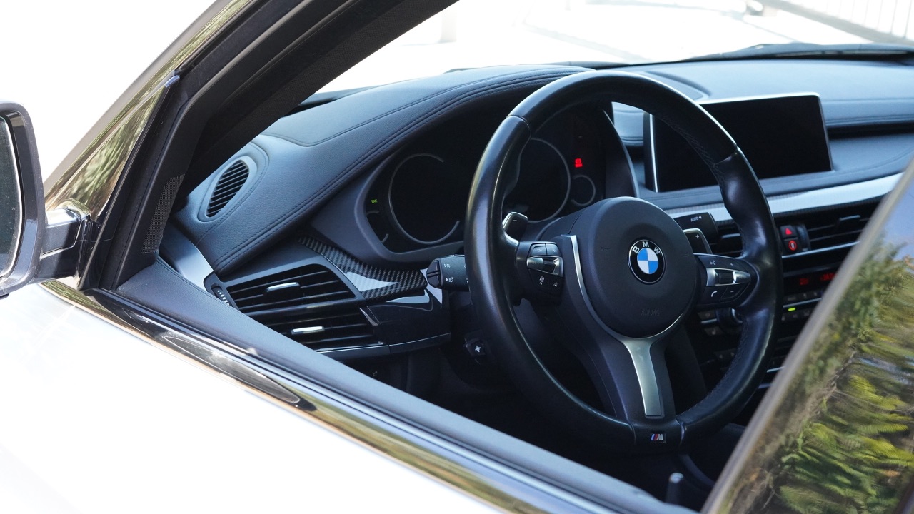 BMW X6 - фото 14