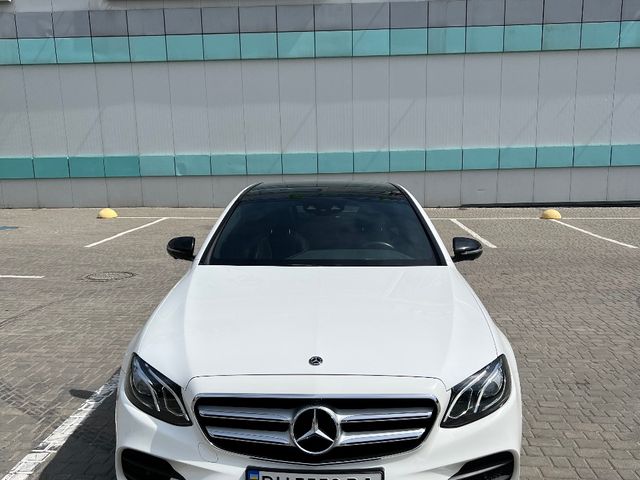 Mercedes-Benz E-Класс - зображення 1