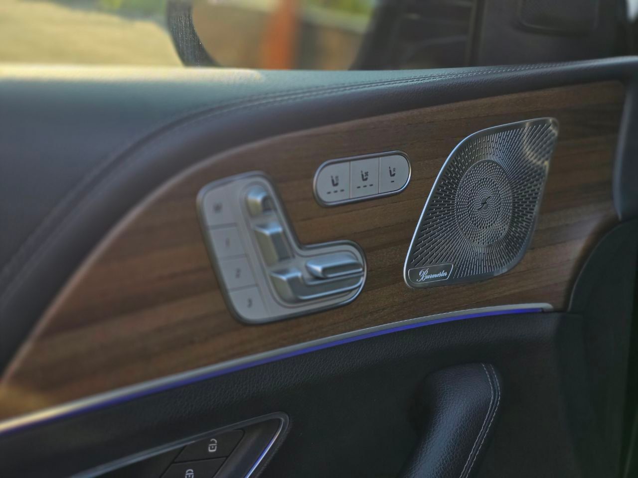 Mercedes-Benz GLS - фото 28