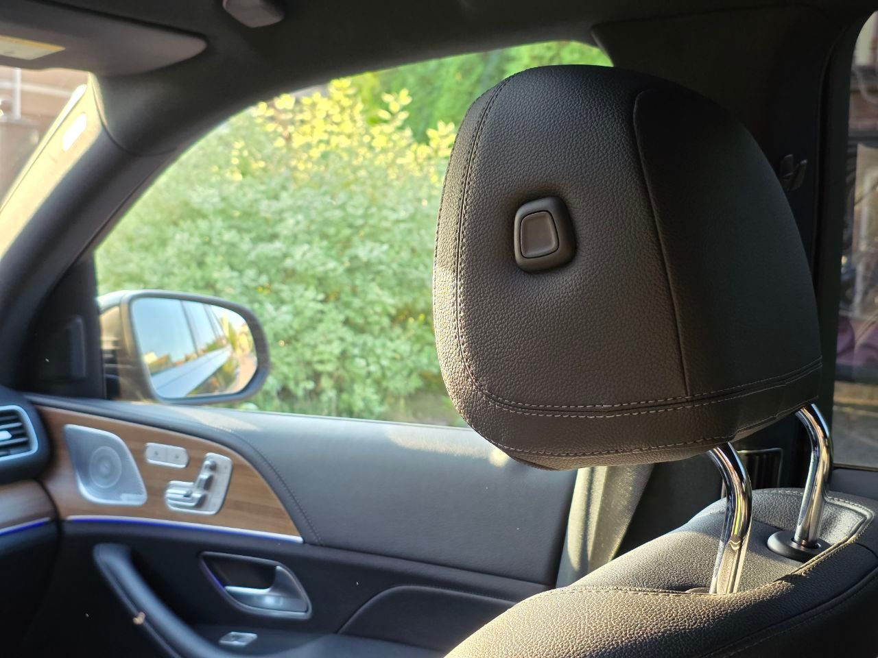 Mercedes-Benz GLS - фото 37