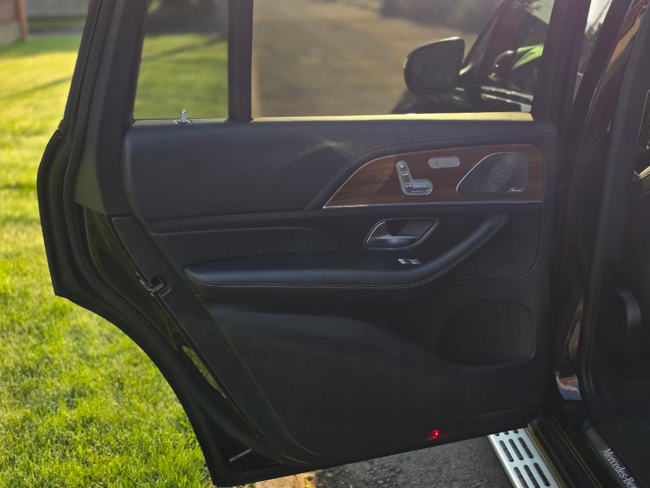 Mercedes-Benz GLS - фото 30