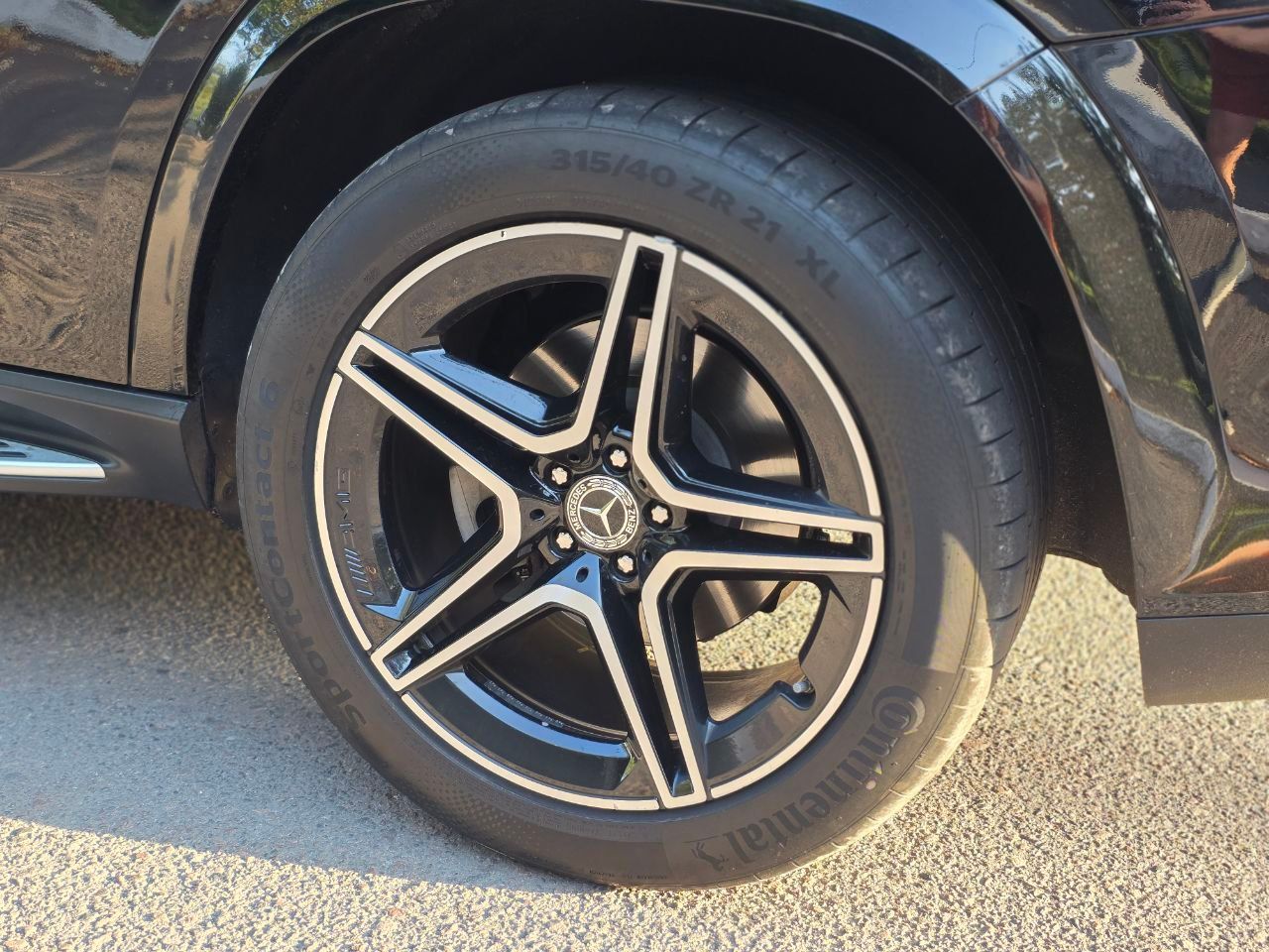 Mercedes-Benz GLS - фото 10