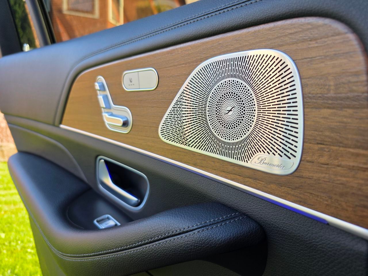 Mercedes-Benz GLS - фото 41