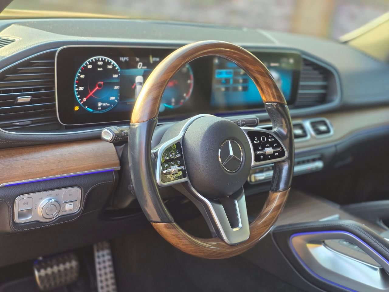 Mercedes-Benz GLS - фото 18