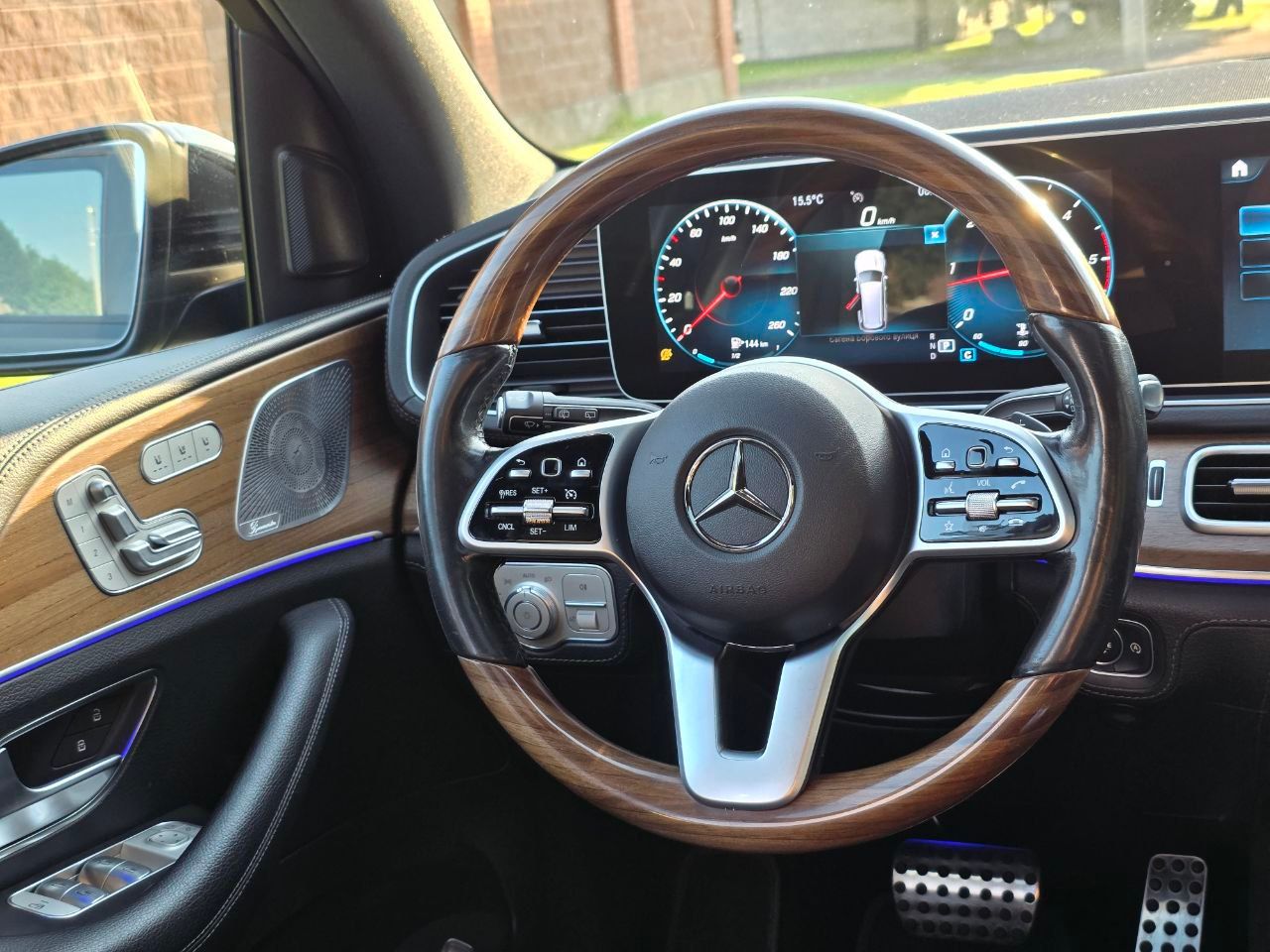 Mercedes-Benz GLS - фото 36