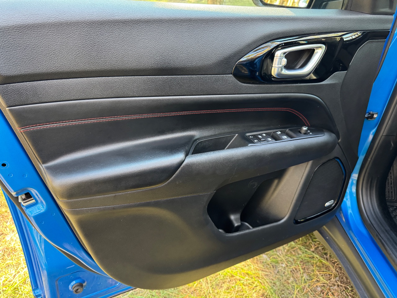 Jeep Compass - фото 15