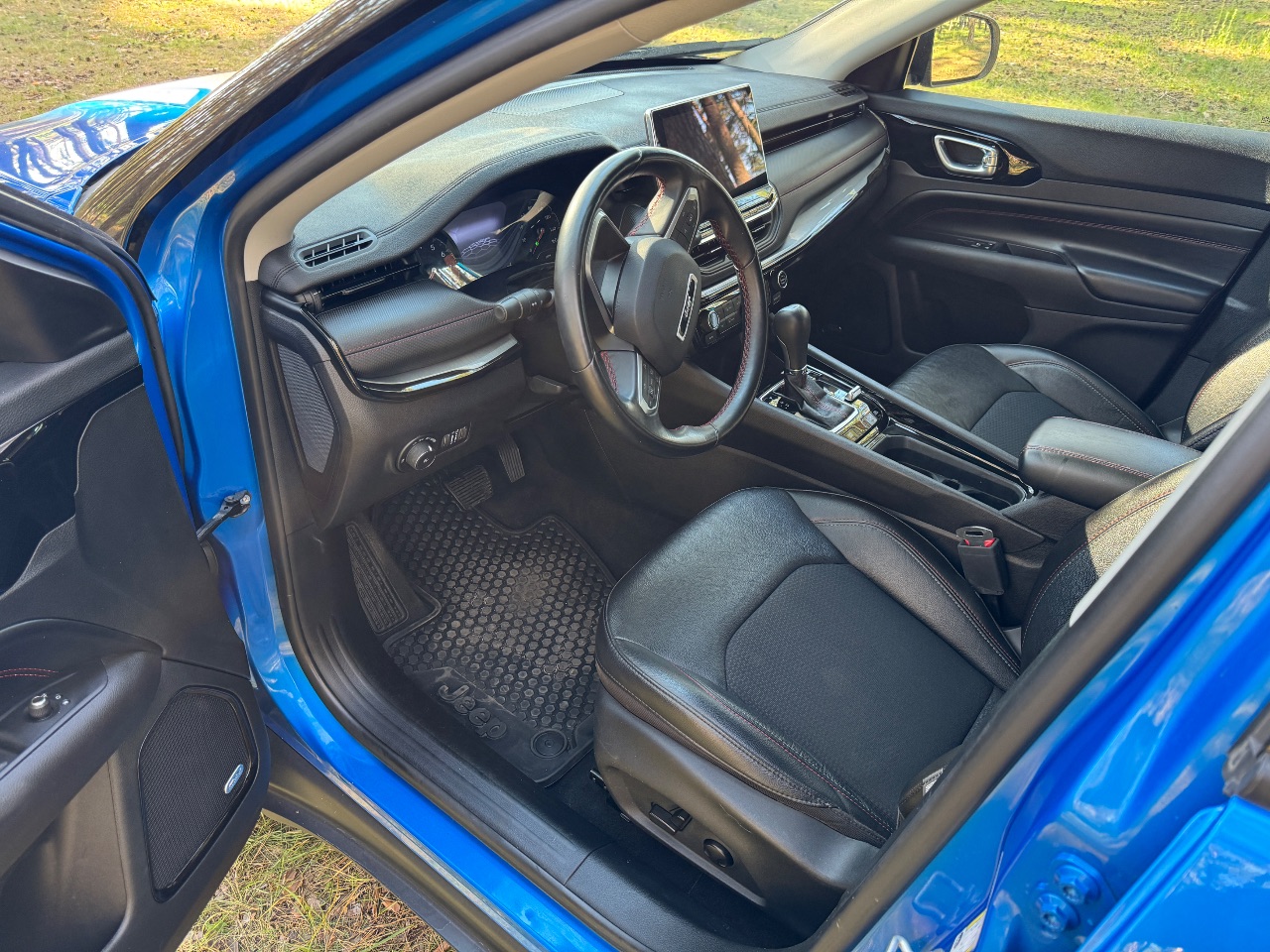 Jeep Compass - фото 14