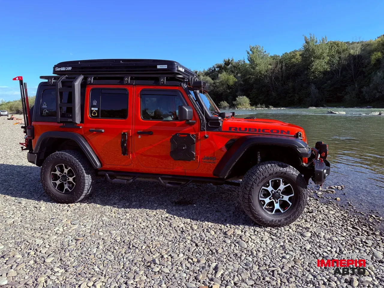 Jeep Wrangler - фото 17