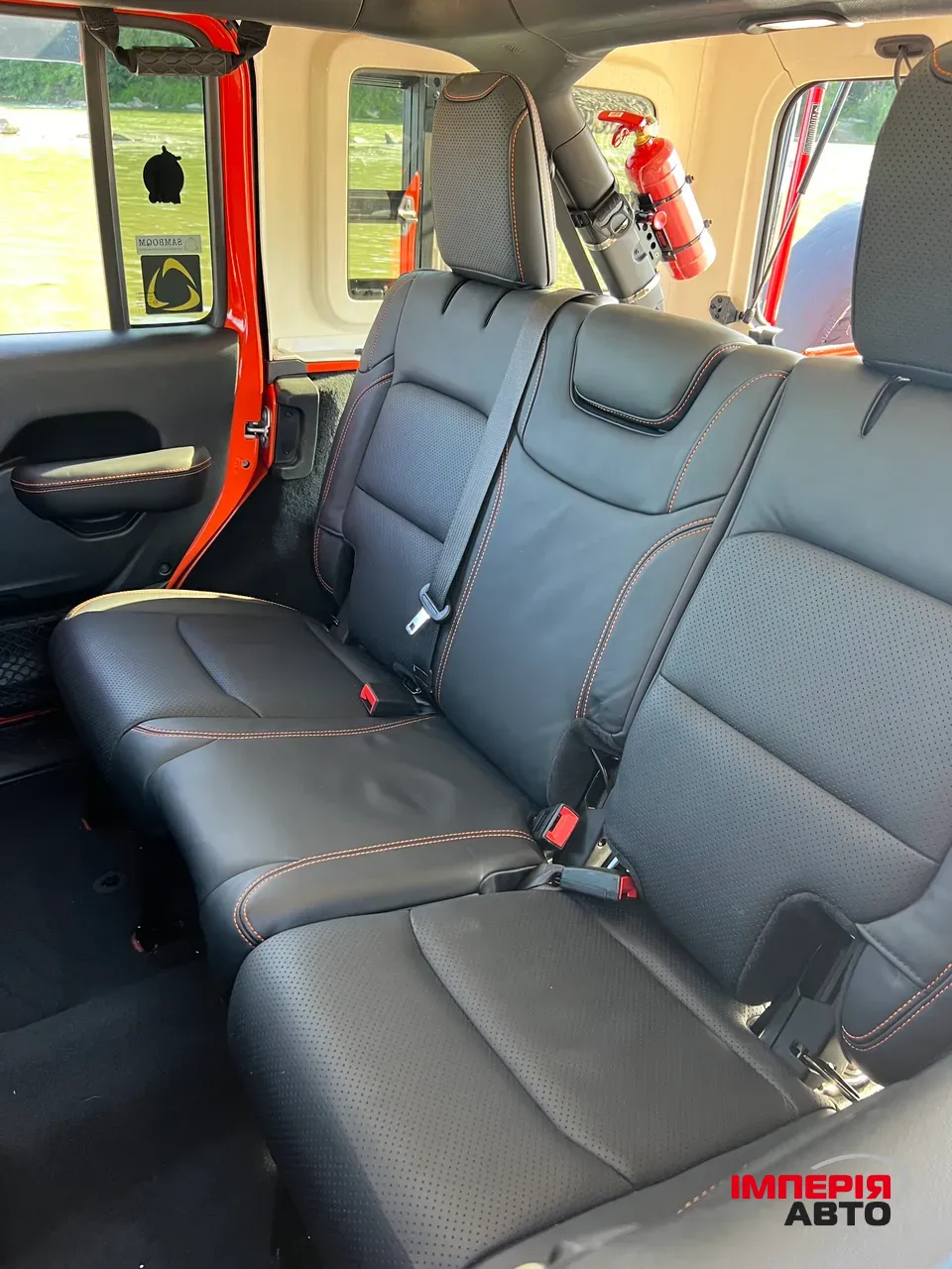 Jeep Wrangler - фото 39