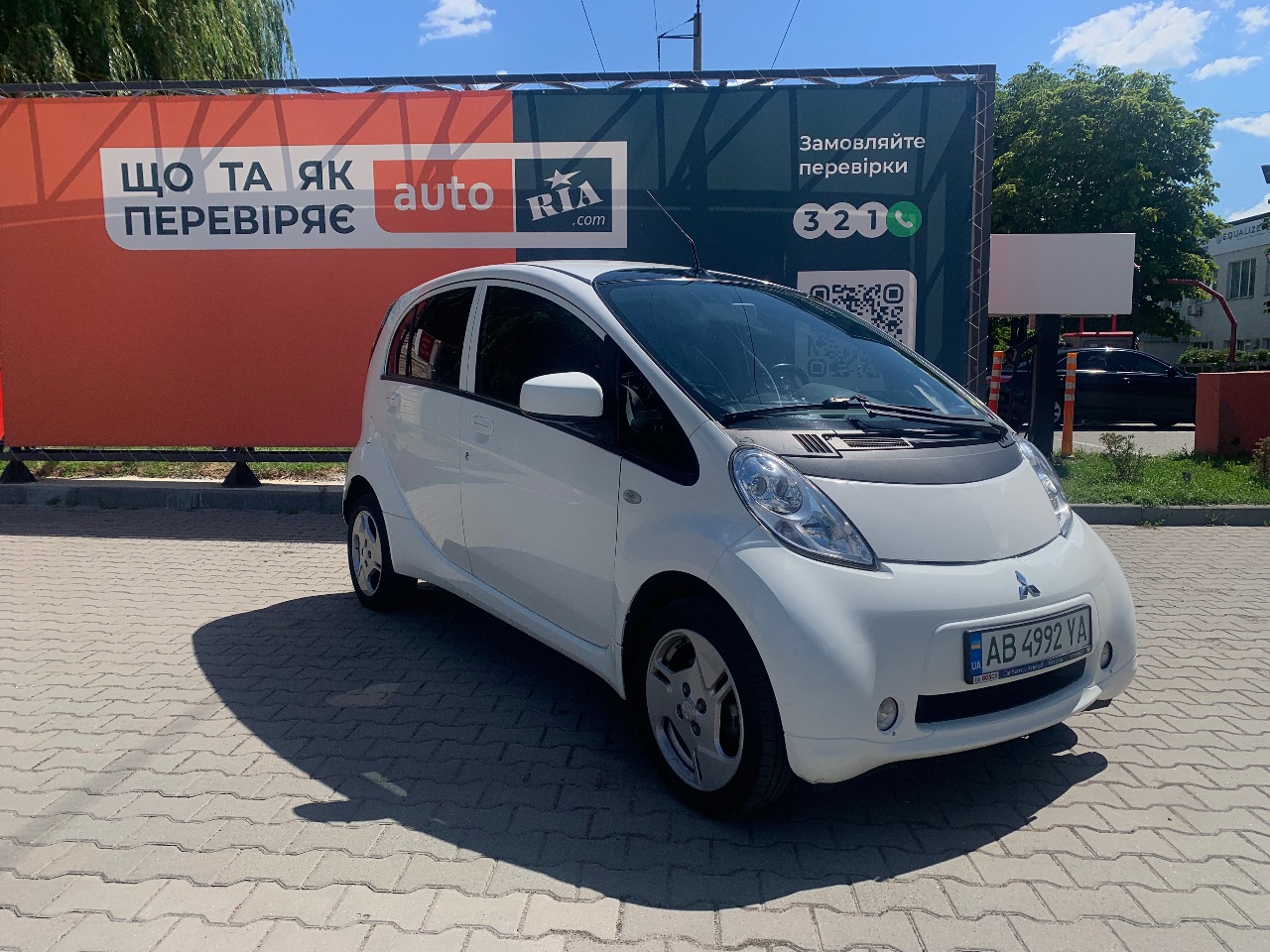 Mitsubishi i-MiEV - фото 1