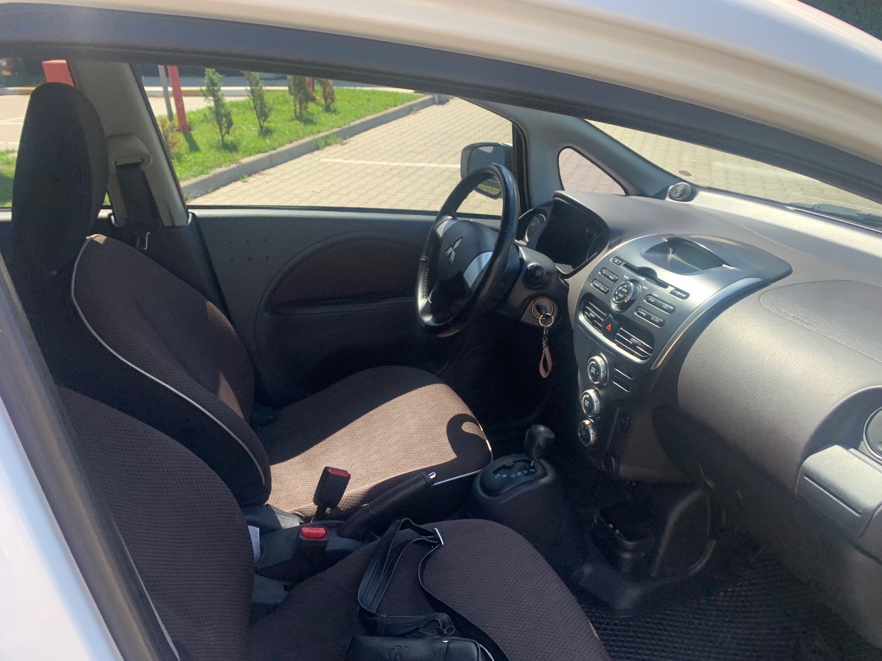 Mitsubishi i-MiEV - фото 7
