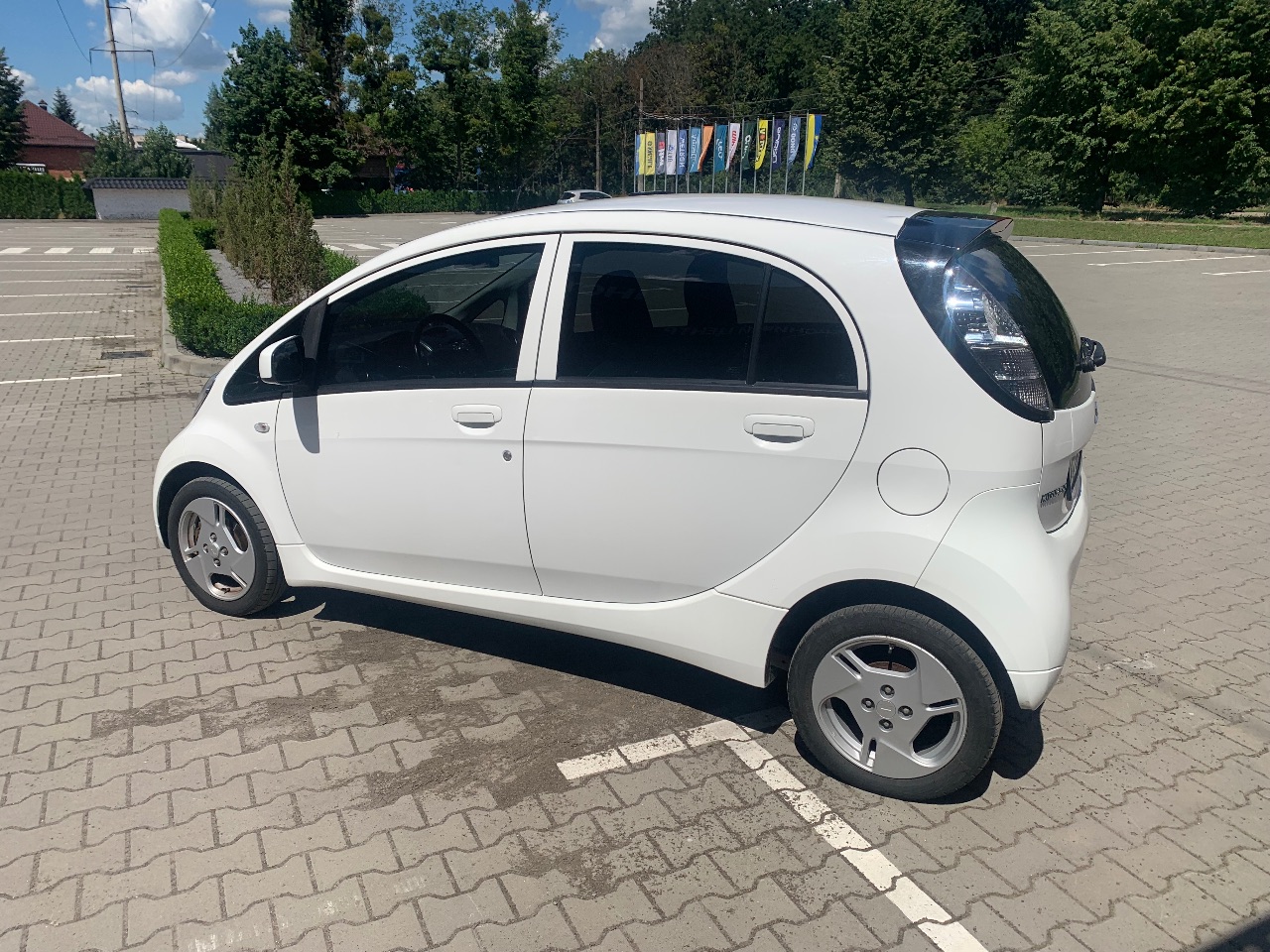 Mitsubishi i-MiEV - фото 4
