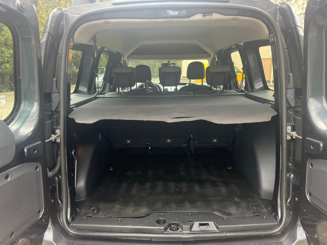 Dacia Dokker - фото 13