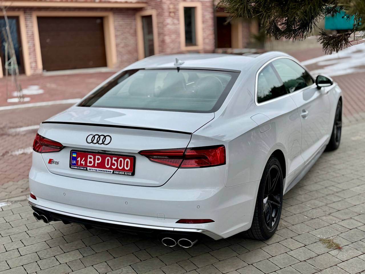 Audi S5 - фото 4