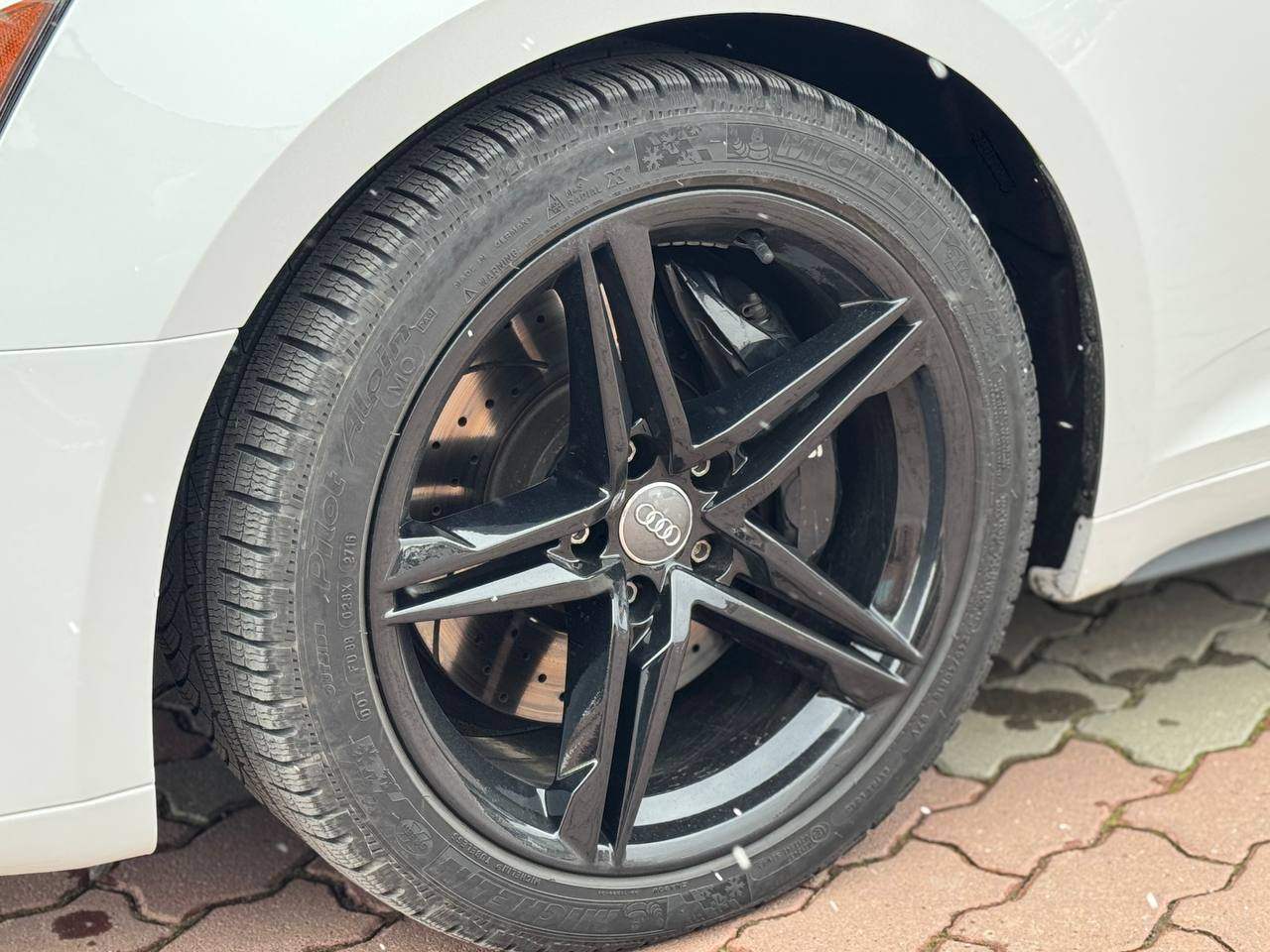 Audi S5 - фото 12