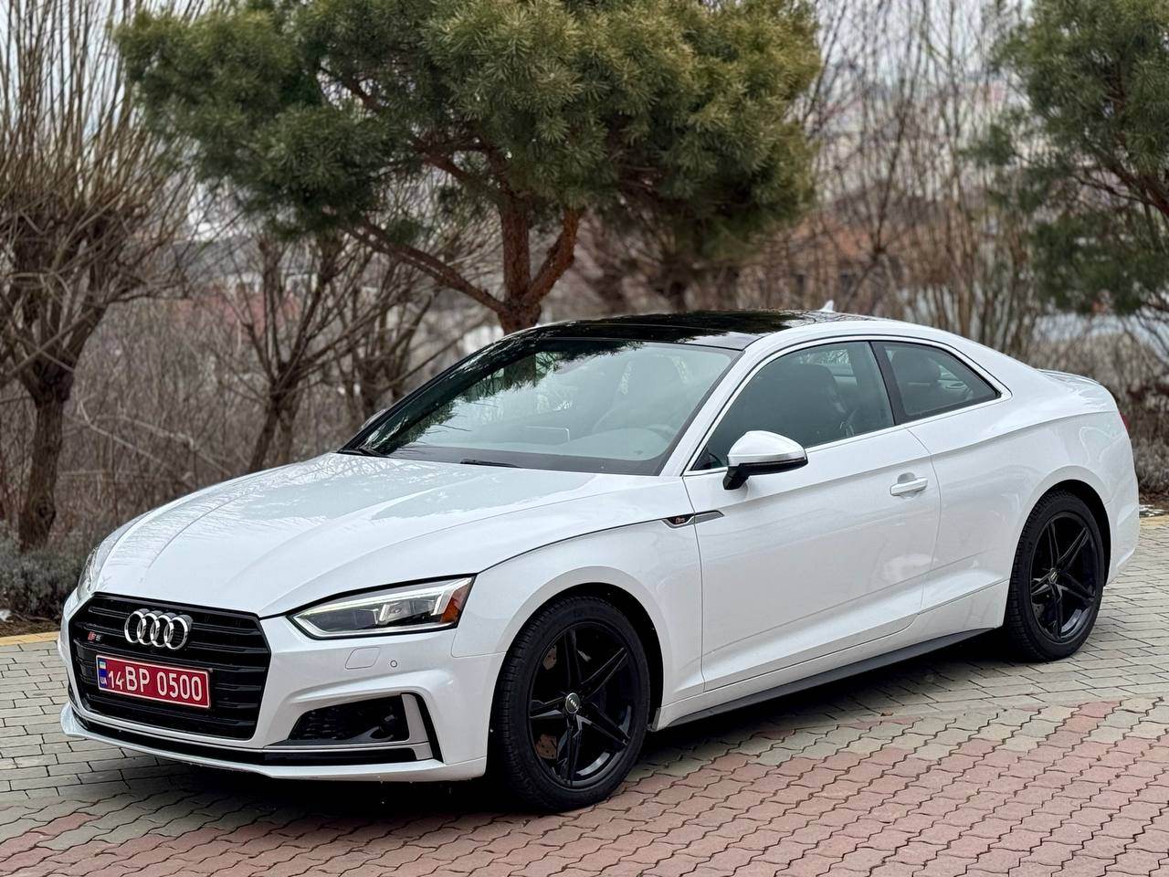 Audi S5 - фото 1